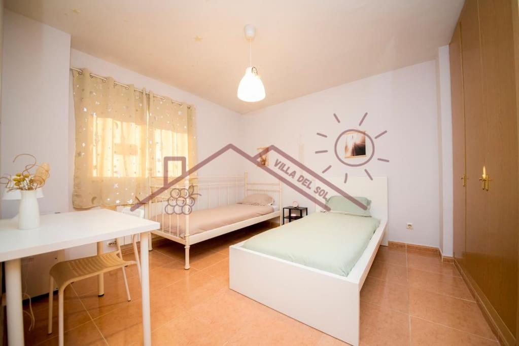 Villa Del Sol - Piscina Climatizada Mentrida Kültér fotó