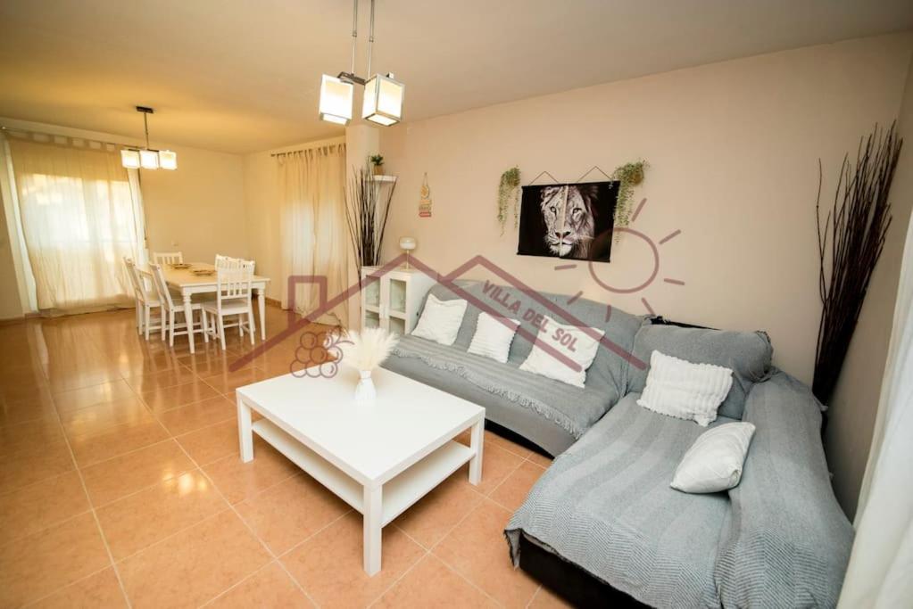 Villa Del Sol - Piscina Climatizada Mentrida Kültér fotó