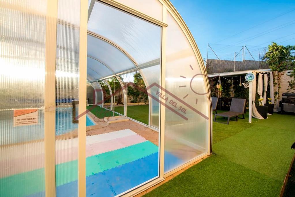 Villa Del Sol - Piscina Climatizada Mentrida Kültér fotó